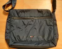 Tommy Hilfiger Messenger Bag Schultertasche Laptoptasche blau Niedersachsen - Celle Vorschau