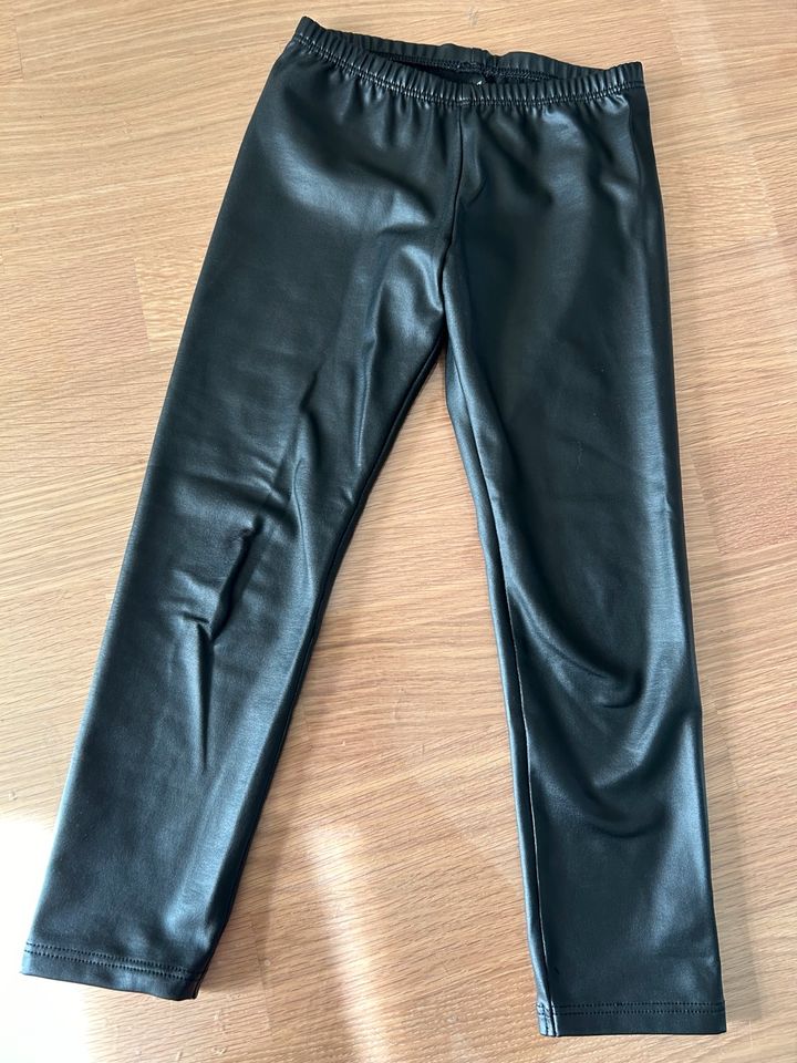 Kunstleder Leggings Gr.122/128 in Mettlach