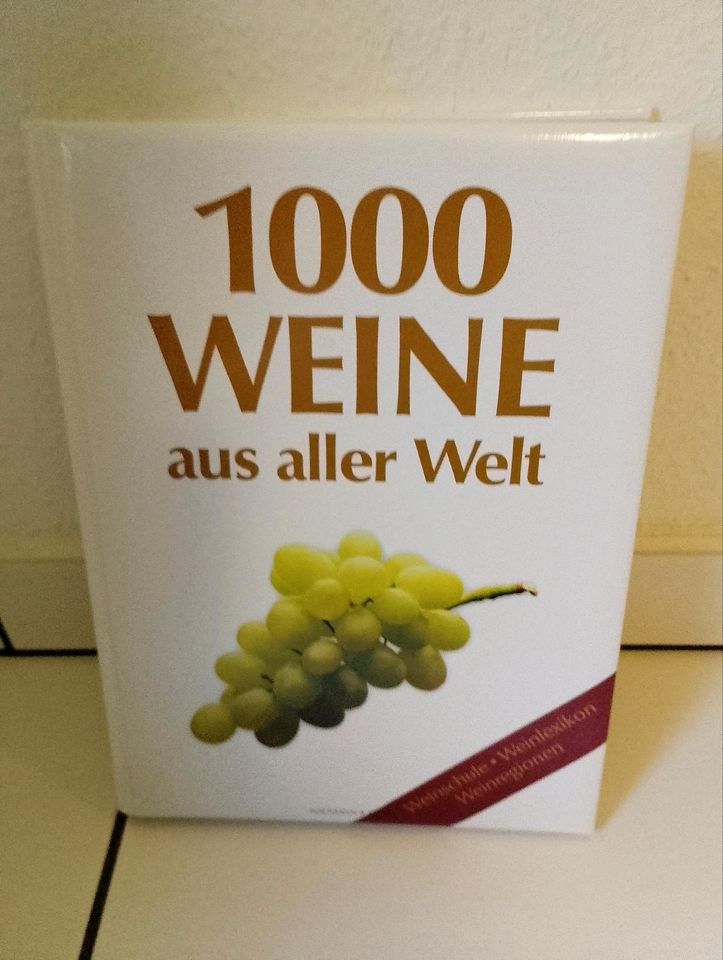 Zwei Weinbücher in Dransfeld