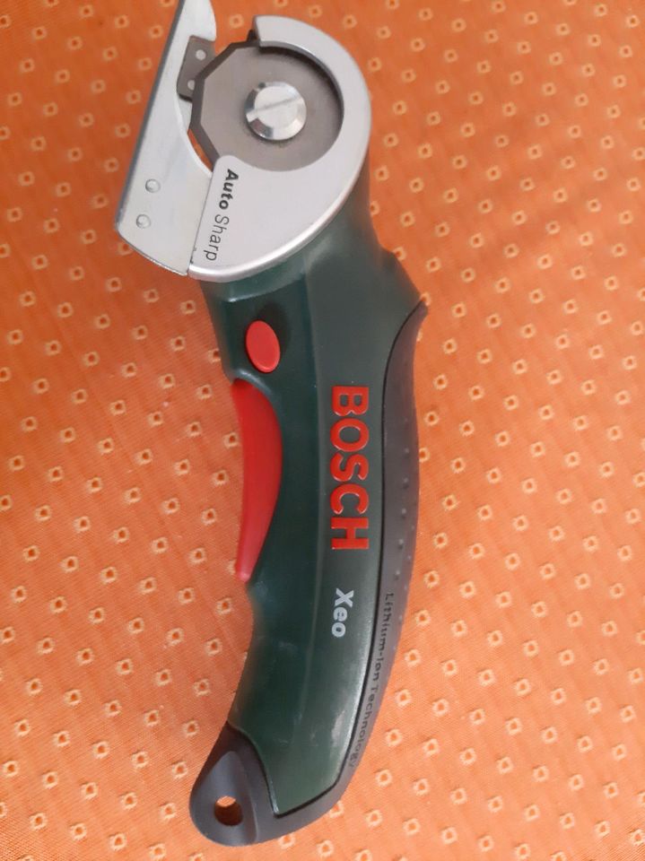 Bosch XEO Akku Universalschneider in Detmold