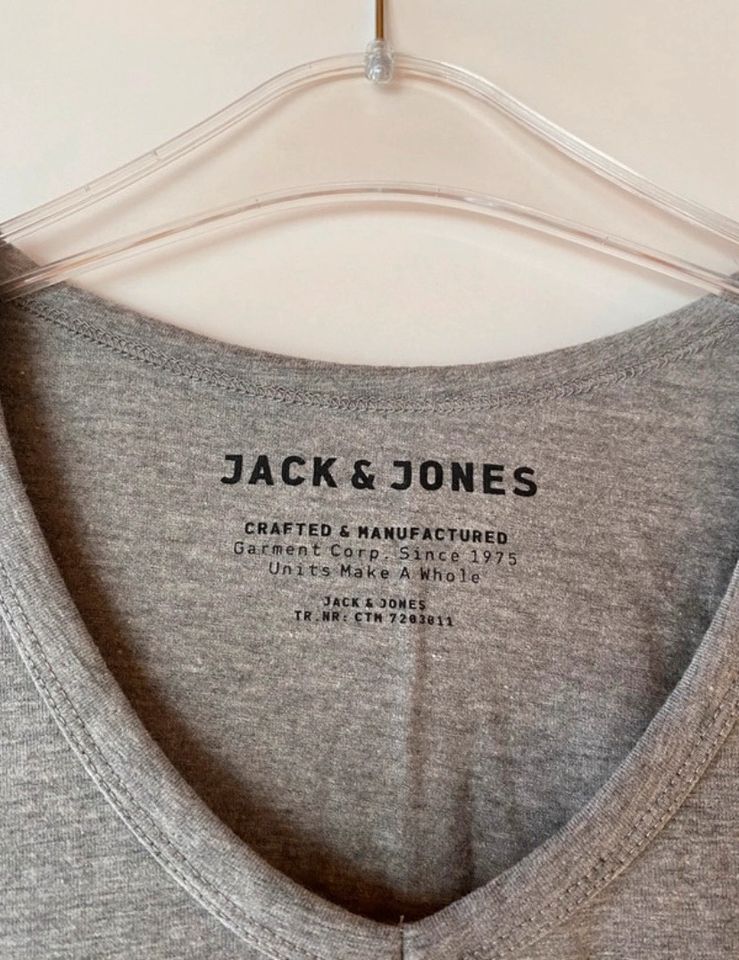 Herrentshirt Jack&Jones grau in Grafenberg