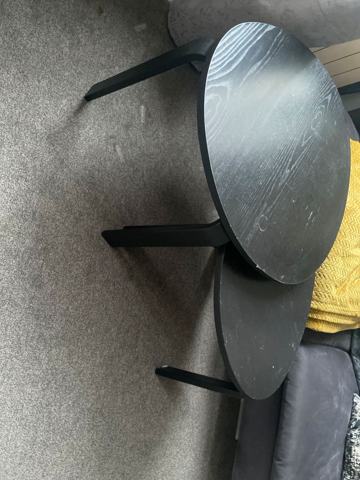Ikea Svalsta Couchtisch Sofatisch Beistelltisch Set in Berlin