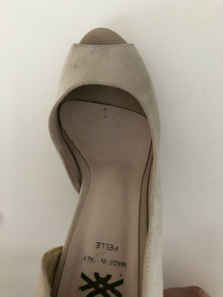 Pumps Benetton nude beige Gr 37 High Heels Peeptoe in Köln