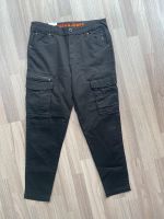 Jack & Jones Cargo Hose Gr W30 L30 Neu mit Etikett schwarz Nordrhein-Westfalen - Hattingen Vorschau