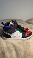 Jordan 1 Mid Multicolor – Größe 37.5 Bayern - Dingolfing Vorschau