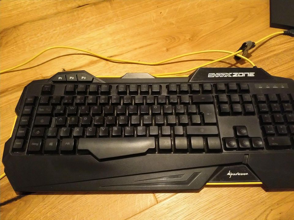 Gaming PC, Rechner + Tastatur, 2xSSD in Coswig