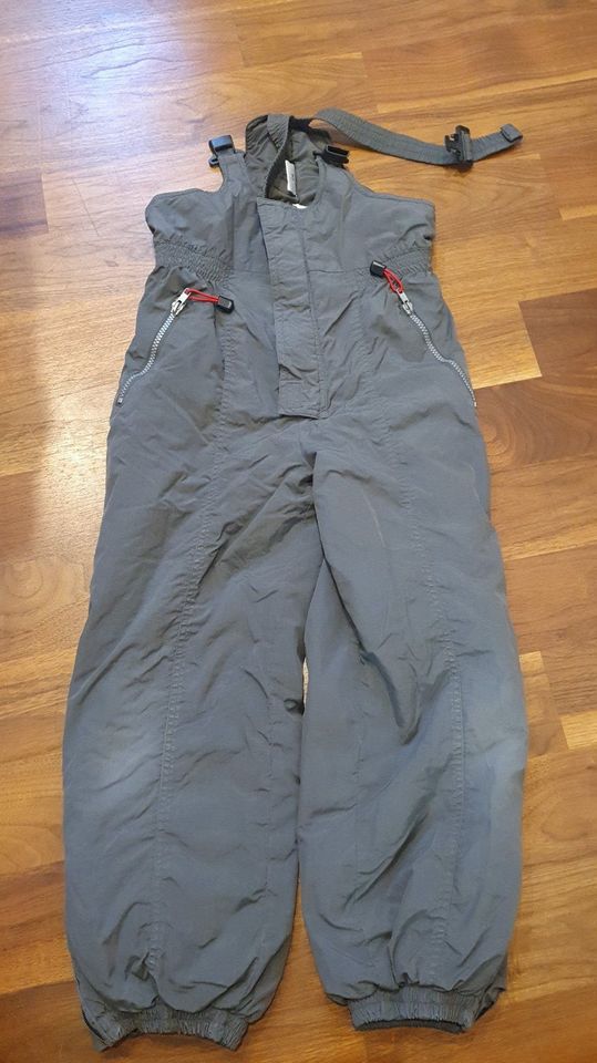 Schneehose grau Gr. 128 in Fronreute