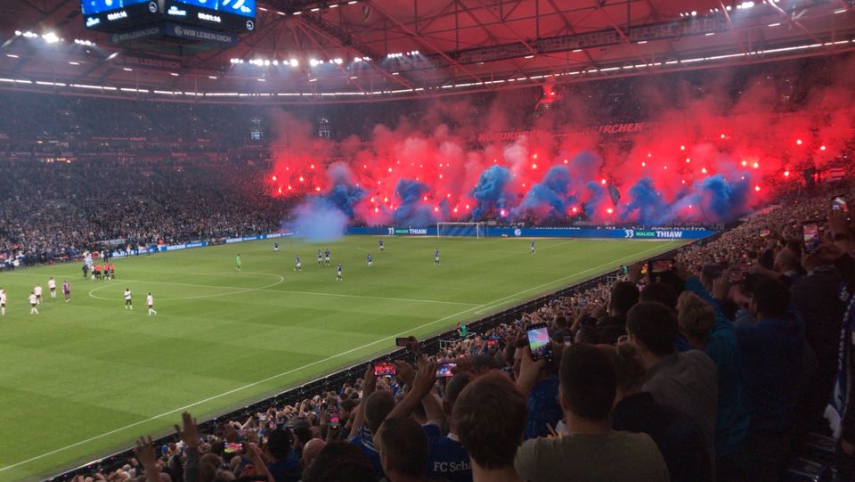 Schalke Dauerkarten gesucht für 24/25 in Bissendorf