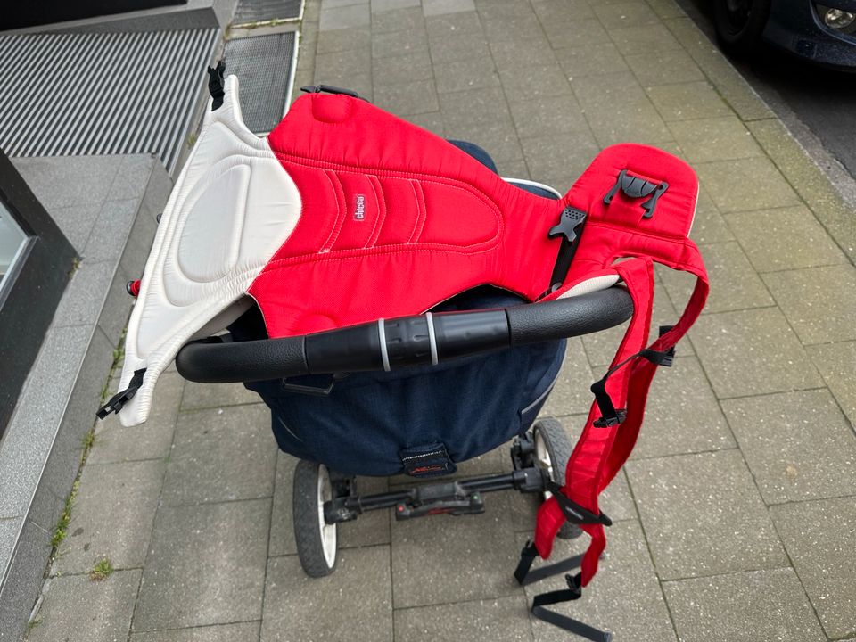 Kinderwagen und Babytragen in einem guten gebrauchten Zustand in Aachen