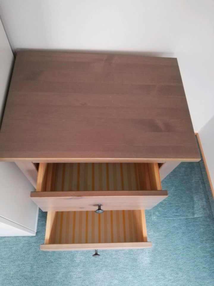 HMNES Kommode/Nachtschrank mit zwei Schubladen, grau, Ikea in Gehrden