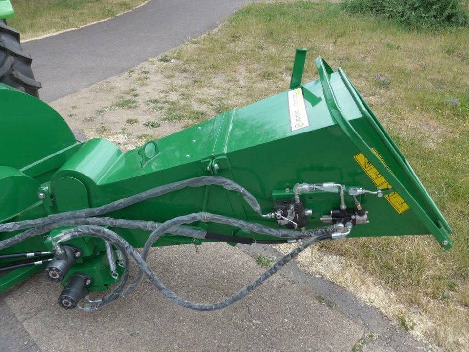 Holzhäcksler Geo Eco22 Häcksler Schredder hydraulisch NEU in Osterweddingen