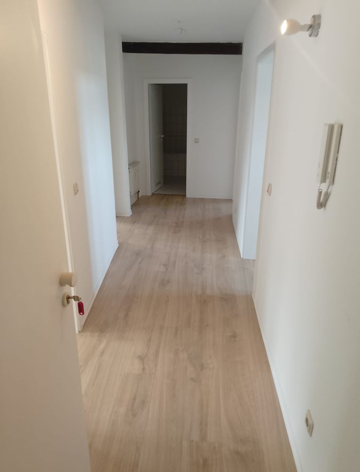 3-Raum Wohnung Dachgeschoss - neu renoviert in Sangerhausen