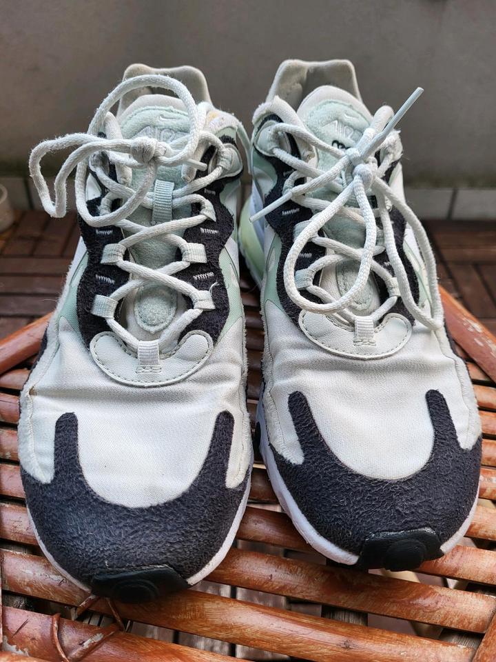 Nike Air Max 270 React Gr. 38.5 in Berlin Schoneberg kleinanzeigen