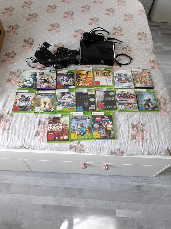 x Box 360 mit diversem Zubehör in Warburg