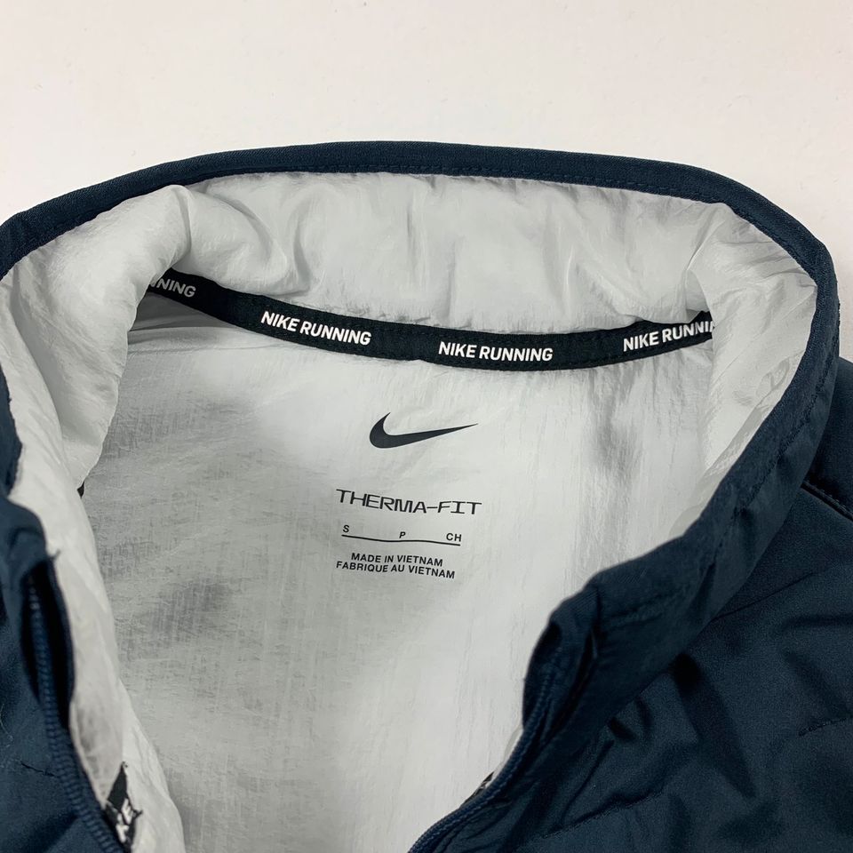 Nike Puffer Running Weste 65€* Steppweste Daunenweste Herren in  Baden-Württemberg - Mudau | eBay Kleinanzeigen ist jetzt Kleinanzeigen