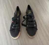 Tommy Hilfiger Schuhe NEU Nordrhein-Westfalen - Gummersbach Vorschau