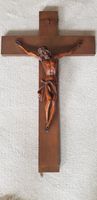 Kruzifix, geschnitztes Holzkreuz Baden-Württemberg - Schwieberdingen Vorschau