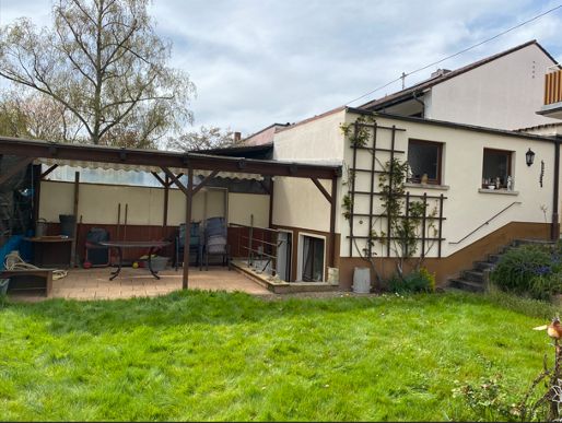 Sehr gepflegtes 5 Zimmer-Einfamilienhaus in Ludwigshafen am Rhein in Ludwigshafen