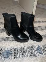Hohe Schuhe Baden-Württemberg - Ettlingen Vorschau