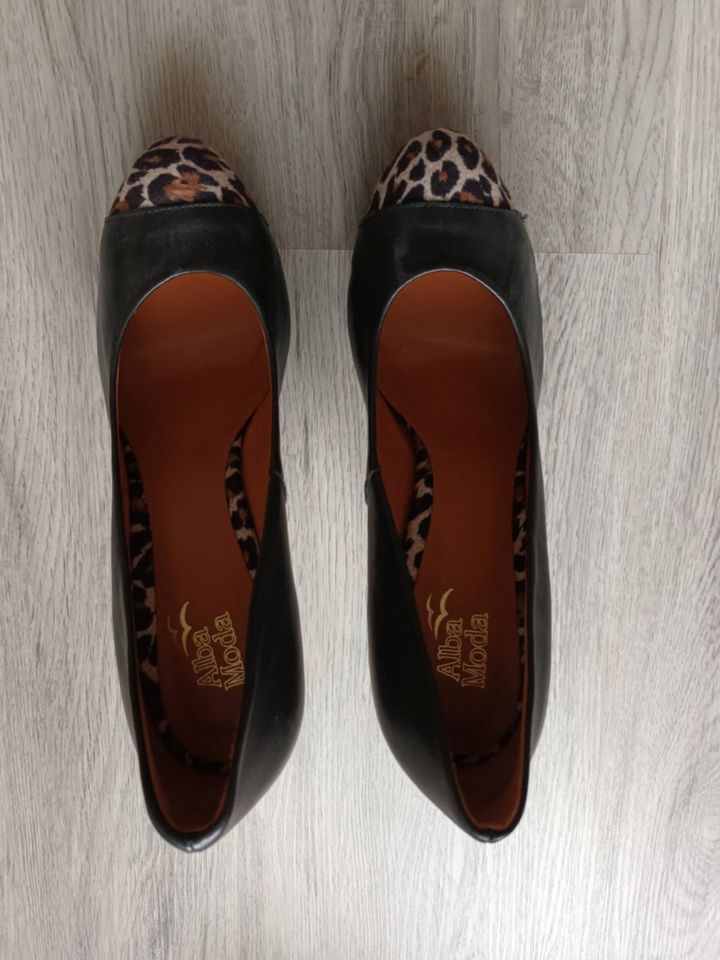 Schuhe von Alba-Moda in Detmold