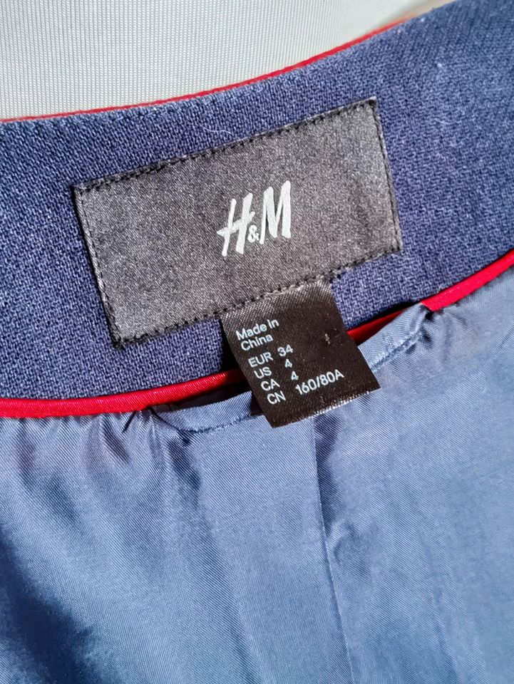 H&M Kurze Damenjacke Größe XS Fasching in Flensburg