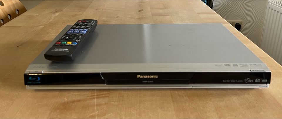 Blu-Ray + DVD Player - Panasonic DMP-BD60 in Markneukirchen