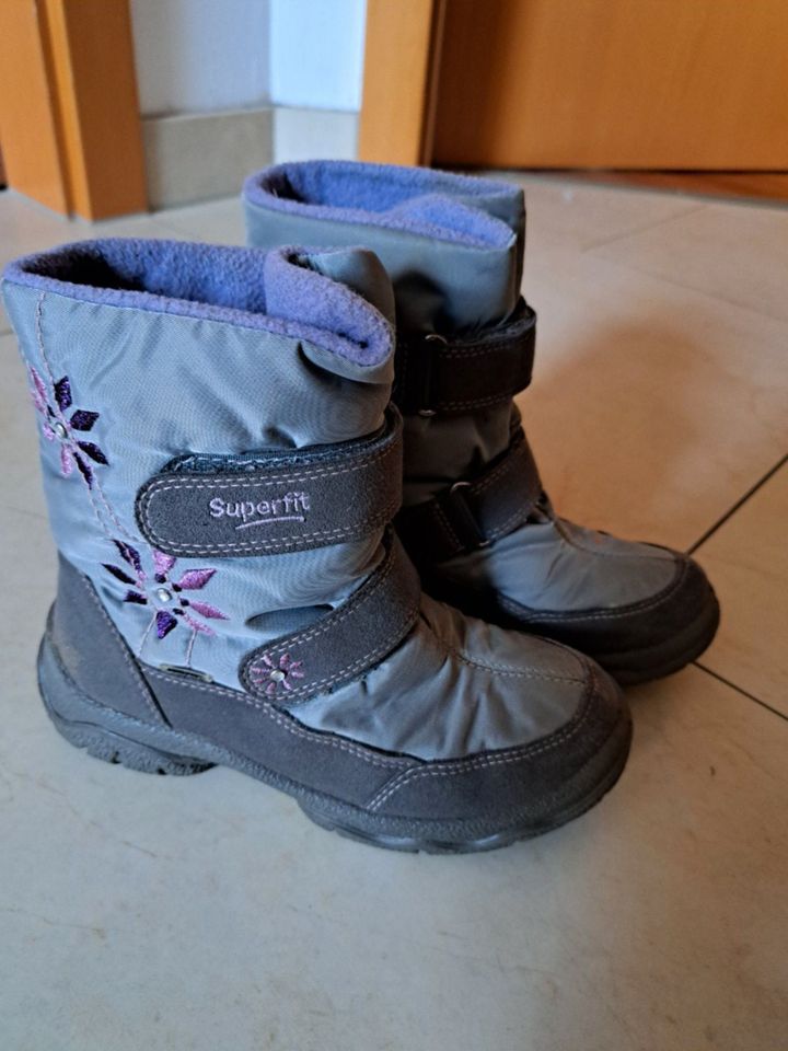 Winterstiefel Superfit Gr. 31 in Thermalbad Wiesenbad