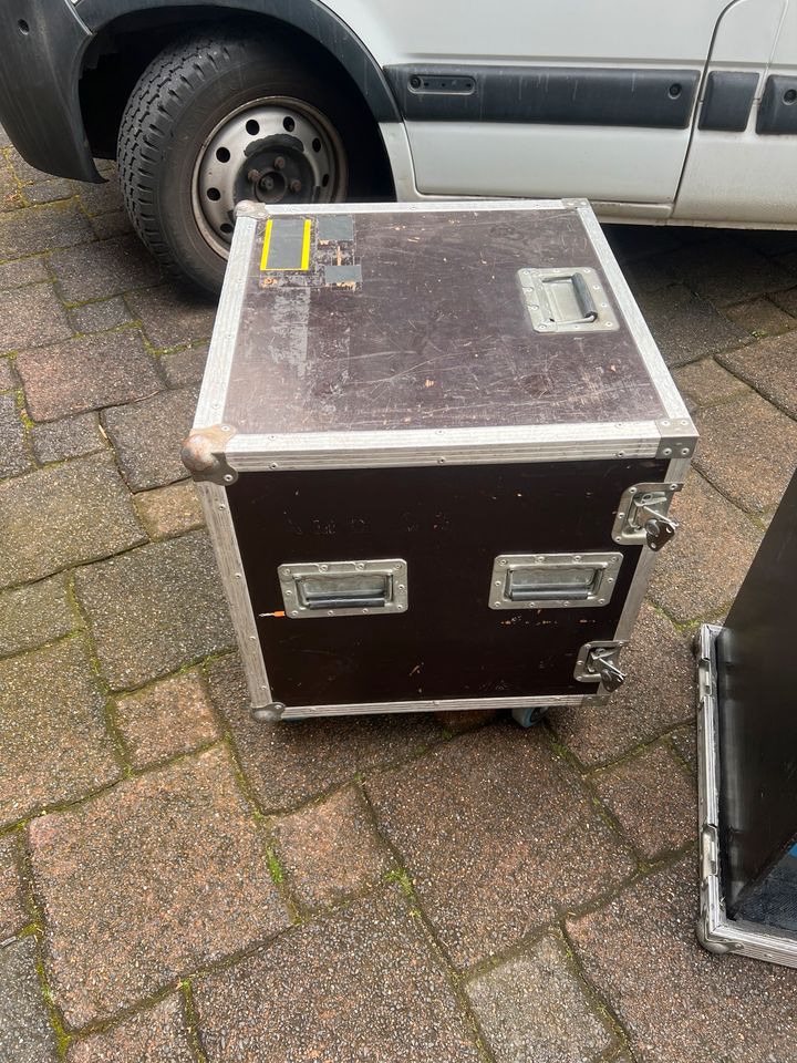 12HE Case in Case Rack Haubencase in Oberhausen