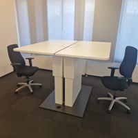 15 x Elektrischer Tisch / Steh Sitz Tisch / Schreibtisch / Ergonomie / Designtisch / Bench Hessen - Linden Vorschau