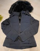 Zara Daunenjacke Gr.XS blau leicht glänzend Jacke 34 Nordrhein-Westfalen - Eschweiler Vorschau