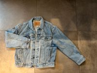 Retro 80er Original Levi‘s Jeansjacke mit minimalen gebrauchsspur Hessen - Bruchköbel Vorschau