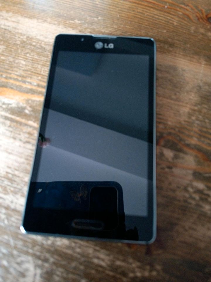 LG Handy Telefon in Barntrup