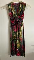 Farbenfrohes sommerliches Kleid Pfauenauge-Muster Hessen - Schöneck Vorschau