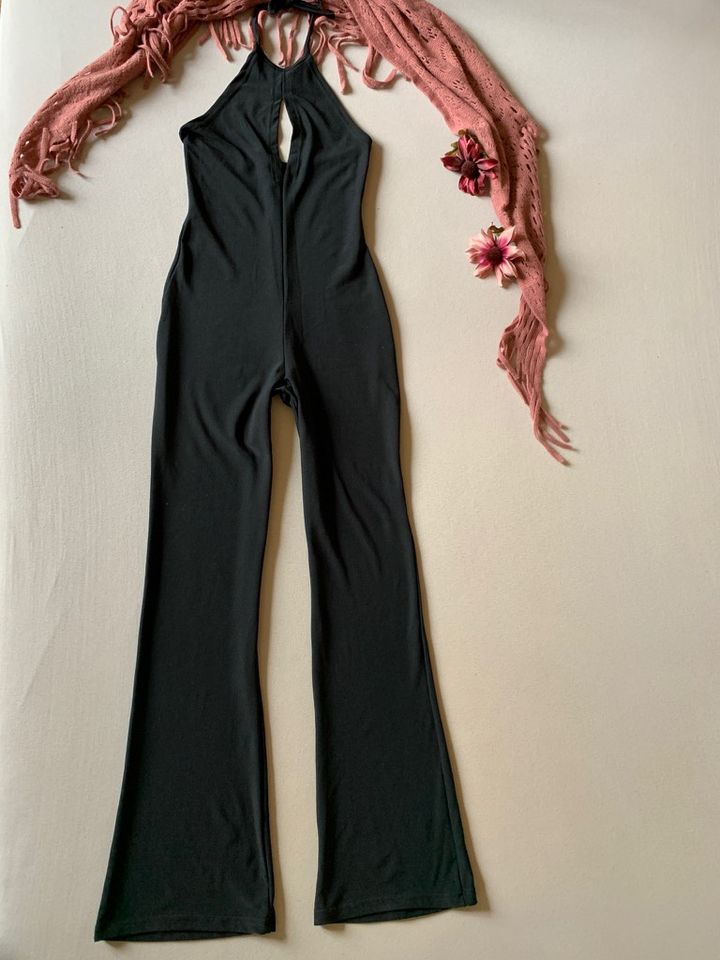 Schwarzer Jumpsuit, Einteiler, Catsuits, Größe S in Delingsdorf