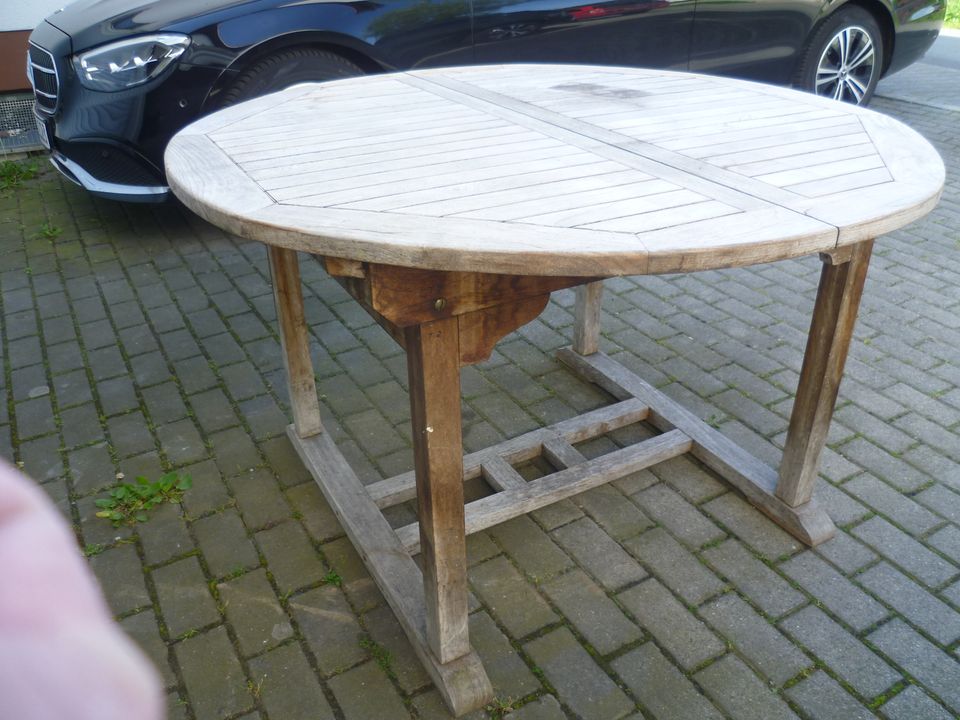 Teak Holz Gartentisch Tischgruppe Gartenmöbel 5 Stühle Hochlehner in Riedstadt