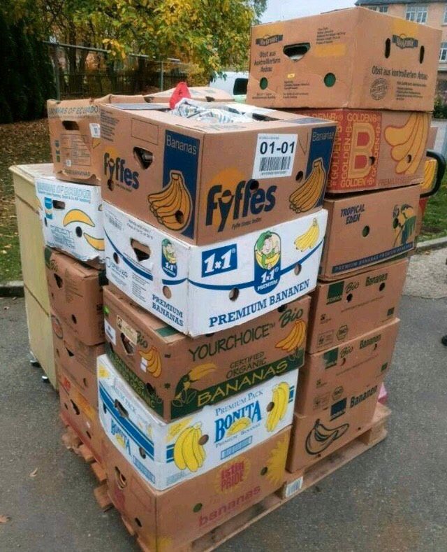 Trödelkisten Flohmarkt Kisten DDR Deko Porzellan Trödel Glas in Chemnitz