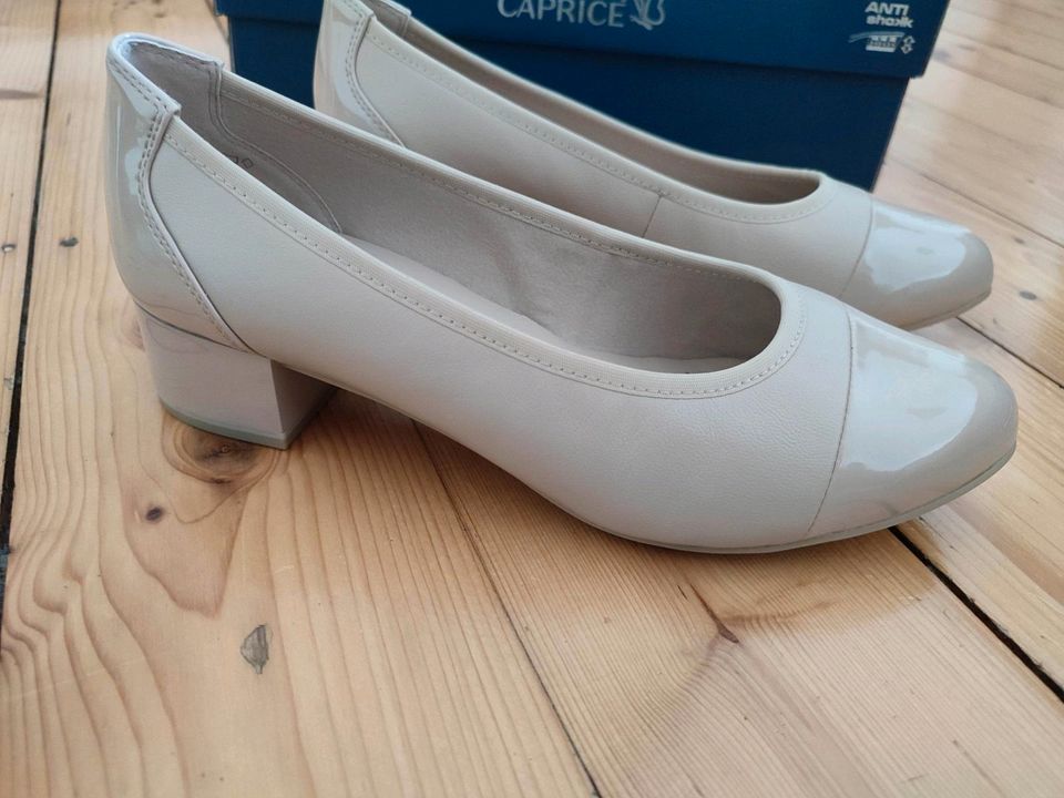 Caprice Pumps NEU 37 H beige Nappa Schuhe Leder nude Creme Lack in Mainz