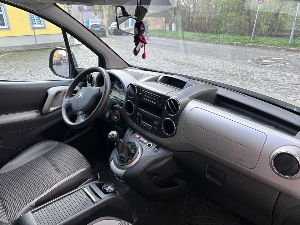 Peugeot Partner Tepee / Langstreckenfahrzeug / sparsam in Sömmerda