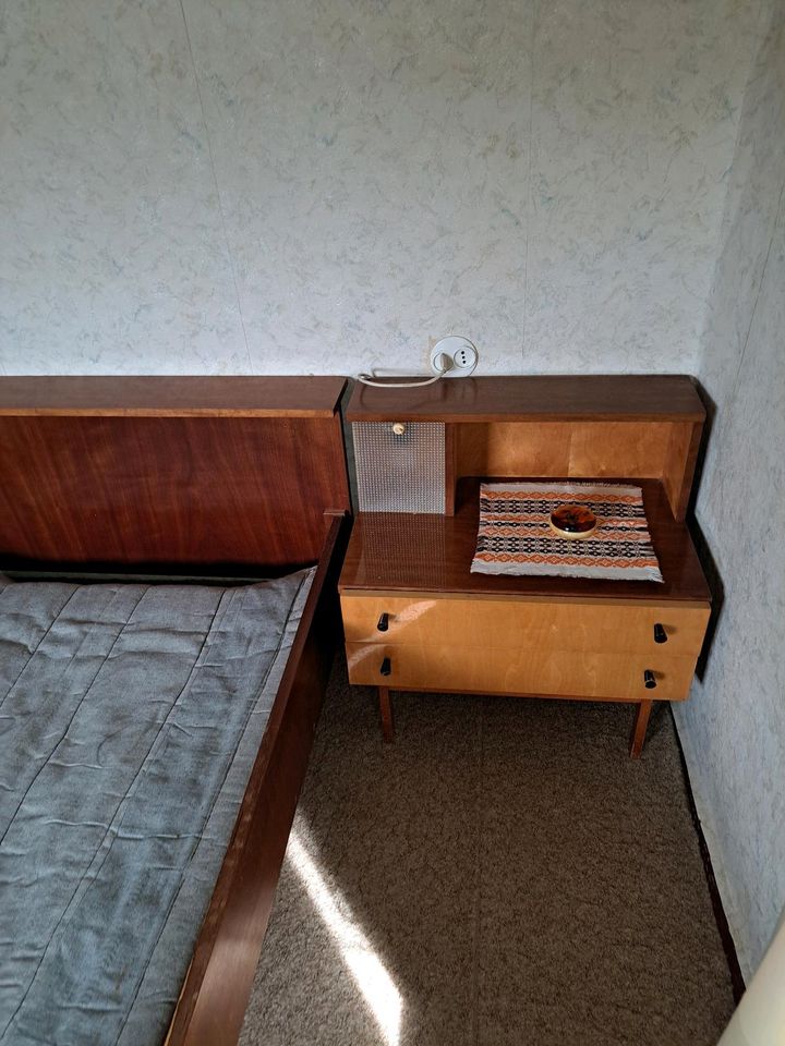 Schlafzimmer Ehebett in Mehltheuer Vogtl