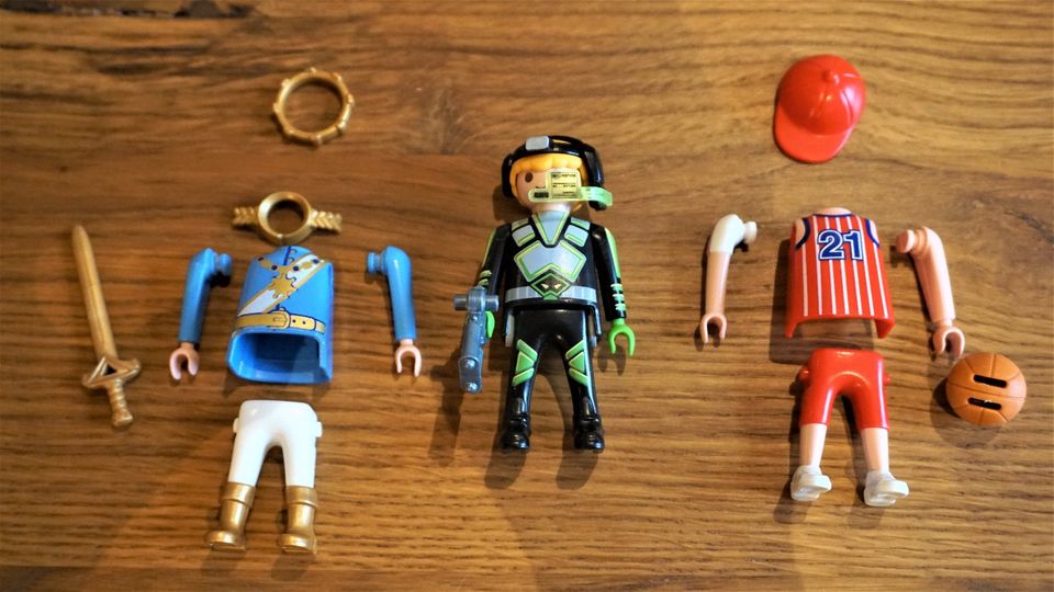 Playmobil 9828 und 9829 Multiplayer Mann & Frau (90) in Bayern - Mindelheim  | Playmobil günstig kaufen, gebraucht oder neu | eBay Kleinanzeigen ist  jetzt Kleinanzeigen