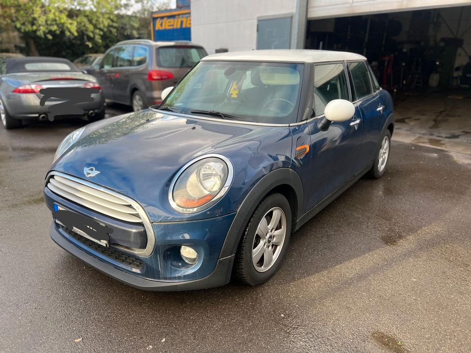 Mini Cooper D automatik an Export oder Händler in Neuss