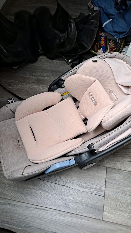 Babyschale Peg Perego Liegefunktion isofix in Leverkusen