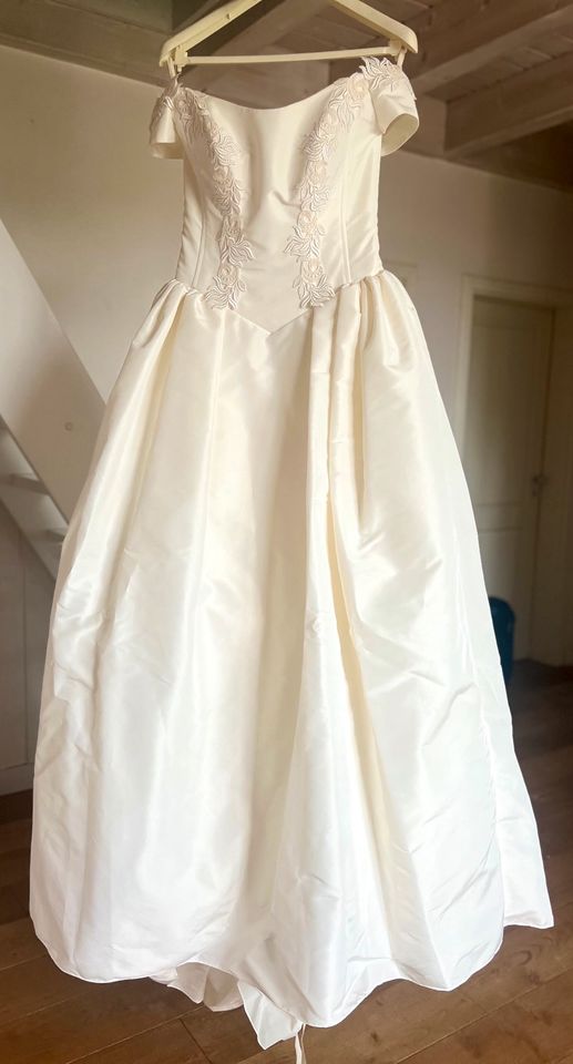 Hochzeitskleid NEU Gr.38/40 SCHNÄPPCHEN in Talheim Neckar