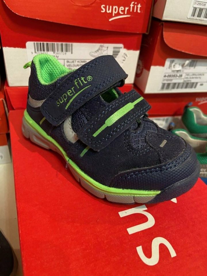 Superfit Halbschuh Klettverschluss Blau Kinderschuh Gr. 20 NEU in Braunschweig