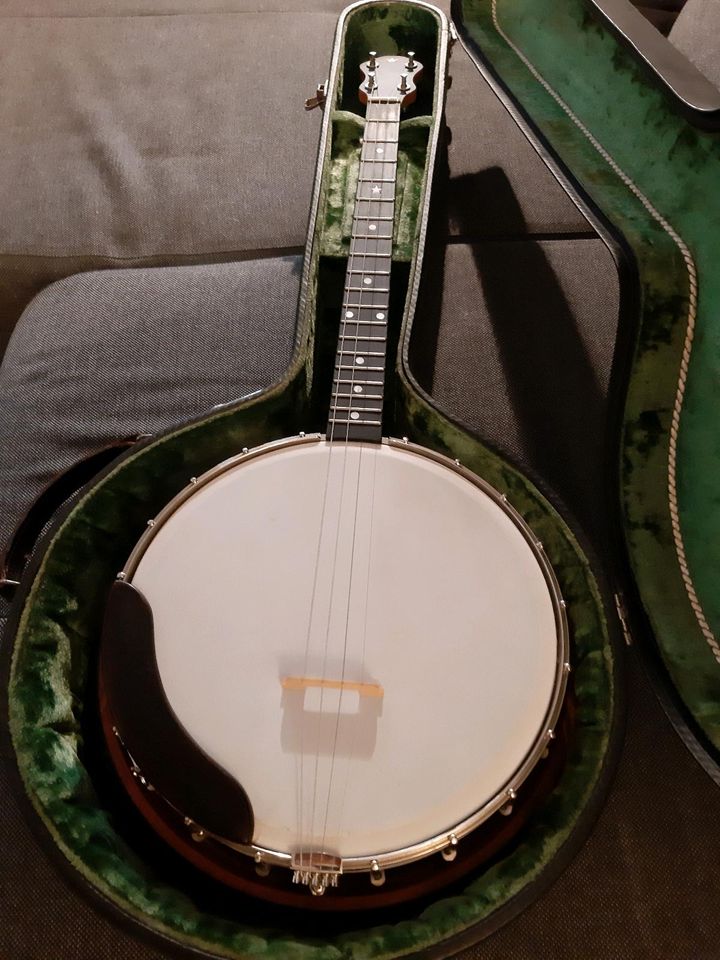 Banjo 4 String in Langen (Hessen)