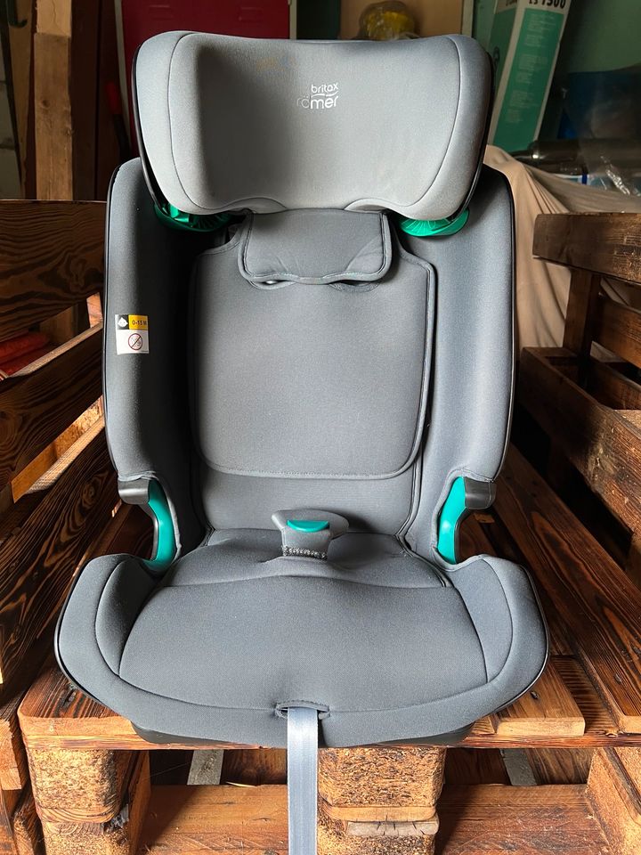 Britax Römer Advansafix M I-Size in Bassum