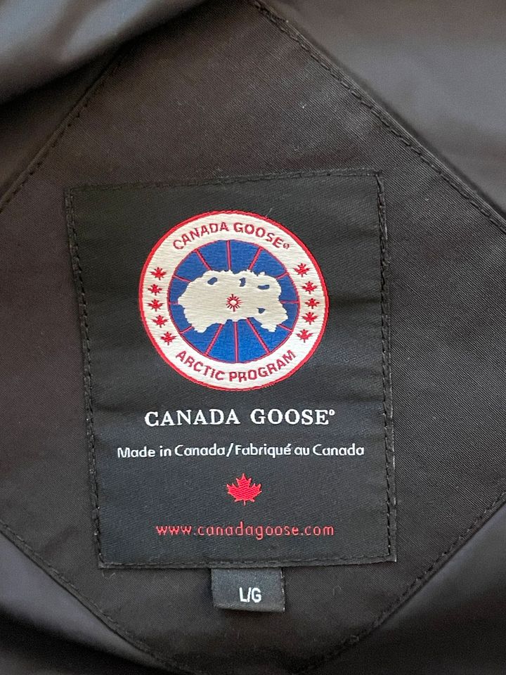 Canada Goose Bomberjacke in München