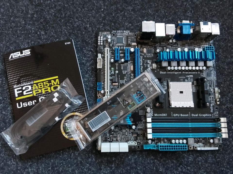 Mainboard ASUS F2A85-M Pro Socket FM2 in Stahnsdorf