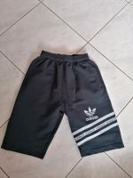 Adidas Sporthose kurz Grösse 140 Baden-Württemberg - Burladingen Vorschau