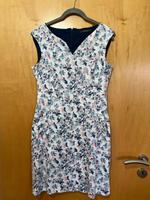 Esprit Kleid Etuikleid 36 Blüten weiß rosa blau blaugrau Taschen Hessen - Langen (Hessen) Vorschau